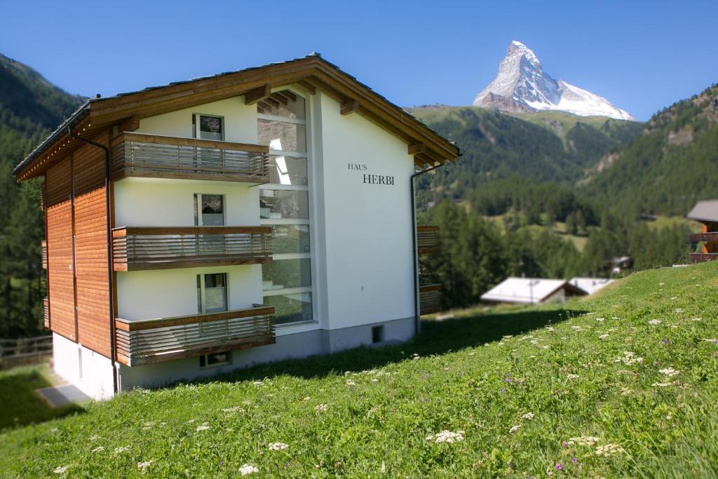 Chalet Herbi Zermatt Exteriör bild